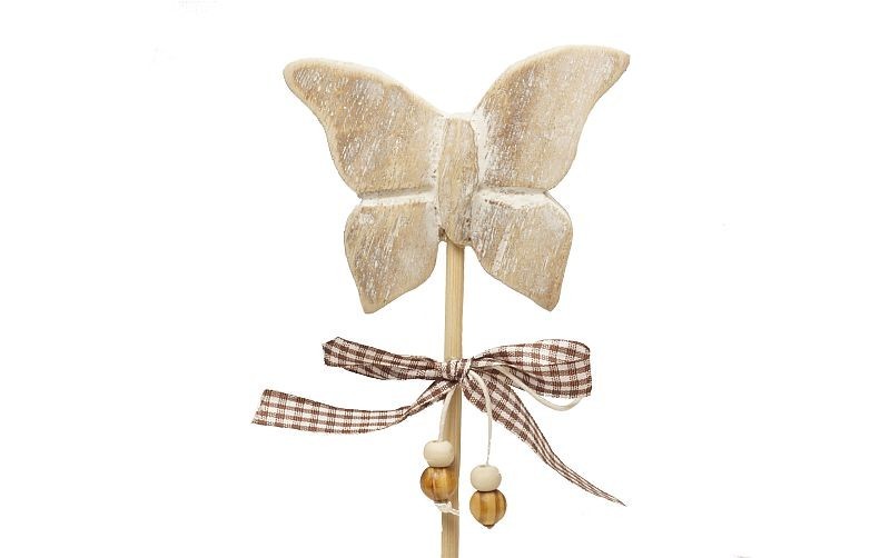 Motyl na drewnianym stojaku