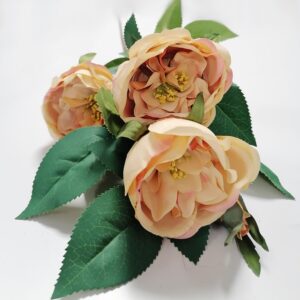 PIWONIA NA ŁODYDZE kremowa